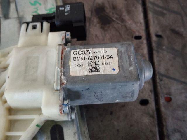 bontott FORD FOCUS III Bal hátsó Ablakemelő Szerkezet (Elektromos)