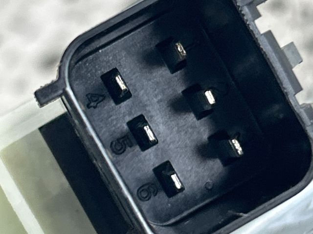 bontott FORD FOCUS III Bal hátsó Ablakemelő Szerkezet (Elektromos)