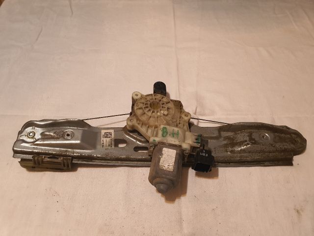 bontott FORD FOCUS III Bal hátsó Ablakemelő Szerkezet (Elektromos)