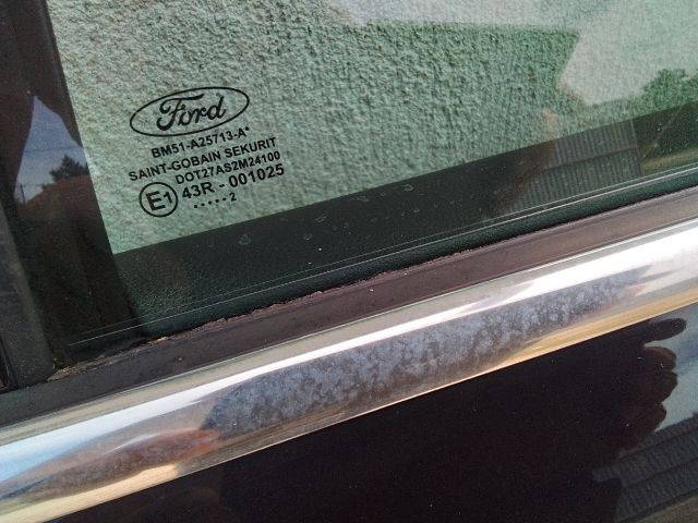 bontott FORD FOCUS III Bal hátsó Ablakemelő Szerkezet (Elektromos)