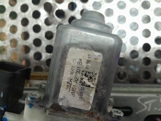 bontott FORD FOCUS III Bal hátsó Ablakemelő Szerkezet (Elektromos)