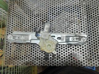 bontott FORD FOCUS III Bal hátsó Ablakemelő Szerkezet (Elektromos)