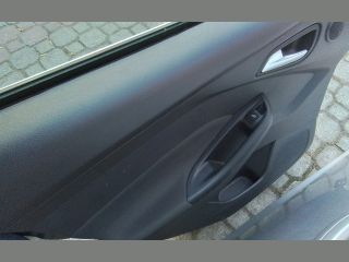 bontott FORD FOCUS III Bal hátsó Ablakemelő Szerkezet (Elektromos)