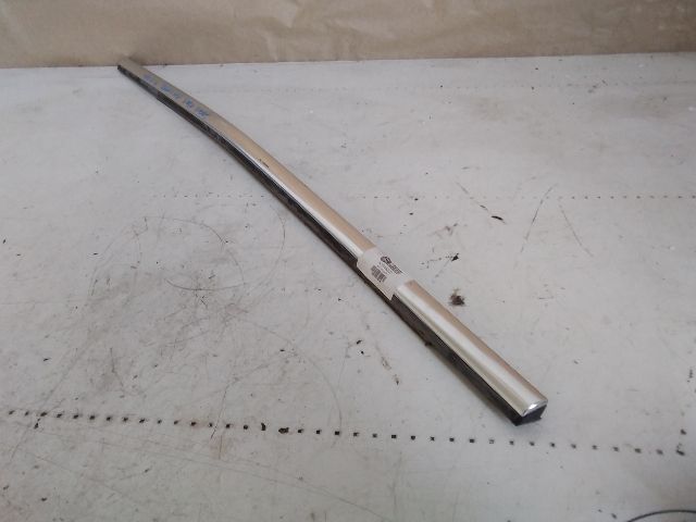 bontott FORD FOCUS III Bal hátsó Ajtó Díszléc