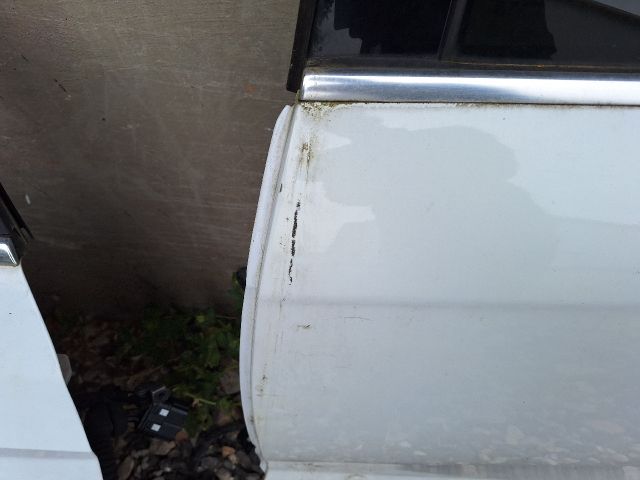 bontott FORD FOCUS III Bal hátsó Ajtó (Részeivel)