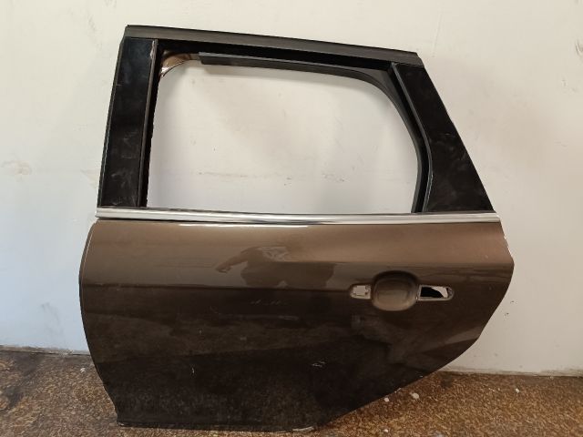 bontott FORD FOCUS III Bal hátsó Ajtó (Üres lemez)
