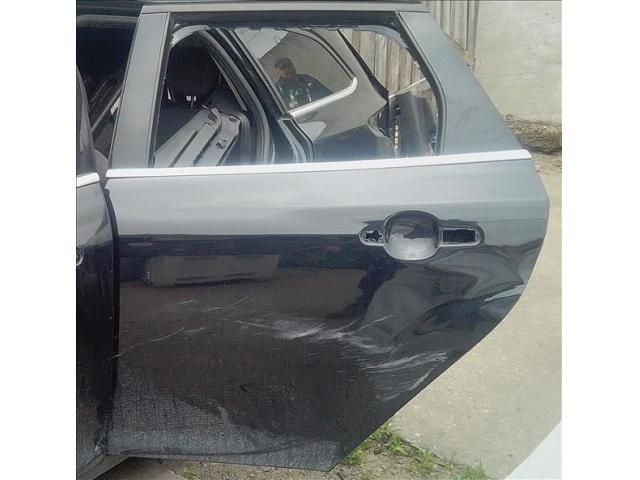 bontott FORD FOCUS III Bal hátsó Ajtó (Üres lemez)