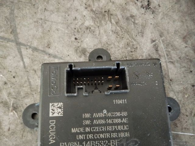 bontott FORD FOCUS III Bal hátsó Ajtó Vezérlőegység