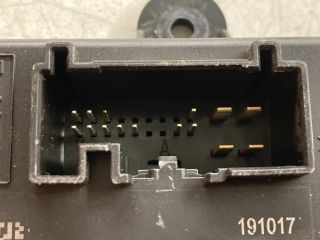 bontott FORD FOCUS III Bal hátsó Ajtó Vezérlőegység