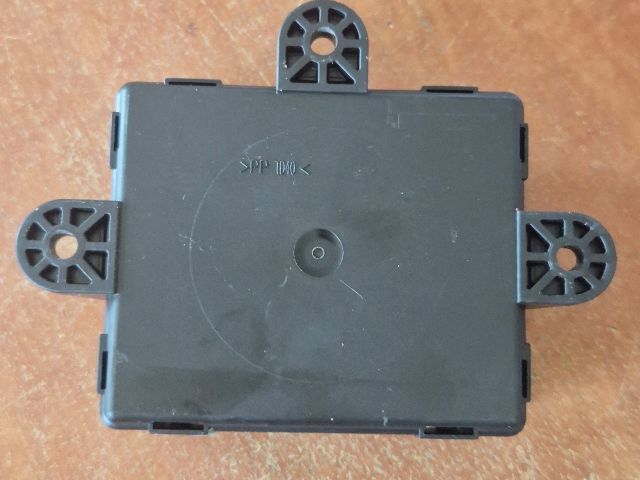 bontott FORD FOCUS III Bal hátsó Ajtó Vezérlőegység