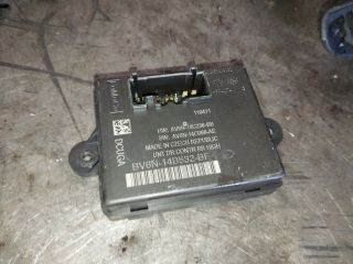 bontott FORD FOCUS III Bal hátsó Ajtó Vezérlőegység