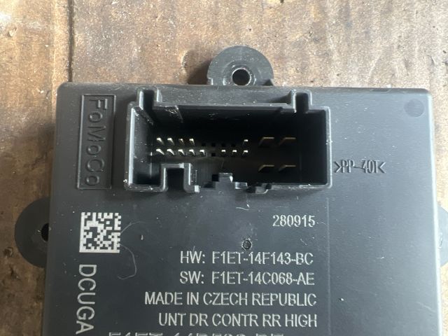 bontott FORD FOCUS III Bal hátsó Ajtó Vezérlőegység