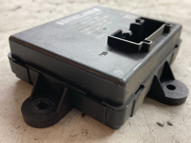 bontott FORD FOCUS III Bal hátsó Ajtó Vezérlőegység