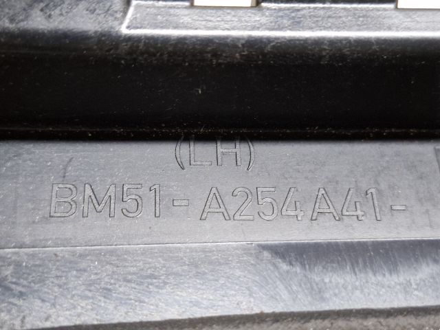 bontott FORD FOCUS III Bal hátsó Ajtókeret Burkolat