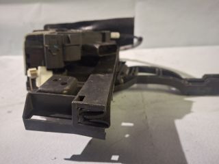 bontott FORD FOCUS III Bal hátsó Ajtózár