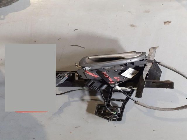 bontott FORD FOCUS III Bal hátsó Ajtózár