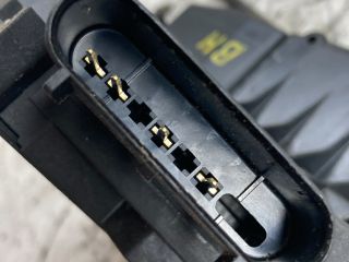 bontott FORD FOCUS III Bal hátsó Ajtózár