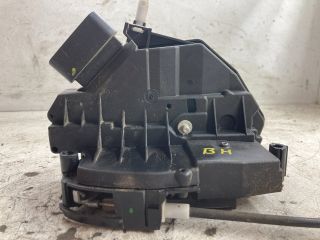 bontott FORD FOCUS III Bal hátsó Ajtózár