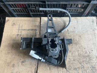 bontott FORD FOCUS III Bal hátsó Ajtózár