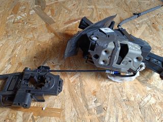 bontott FORD FOCUS III Bal hátsó Ajtózár