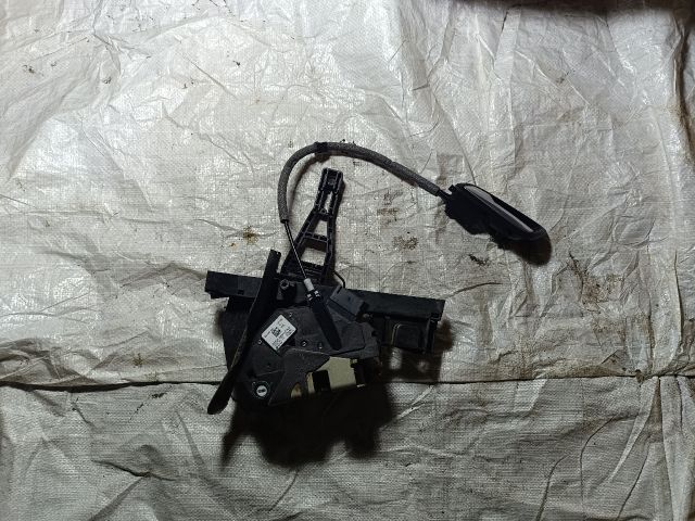 bontott FORD FOCUS III Bal hátsó Ajtózár