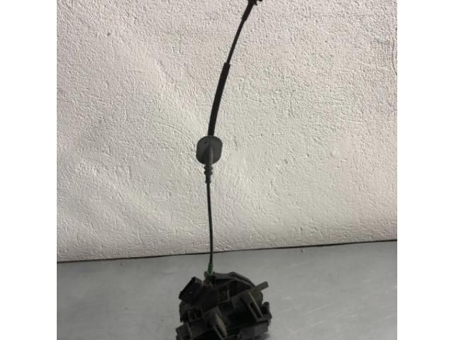 bontott FORD FOCUS III Bal hátsó Ajtózár