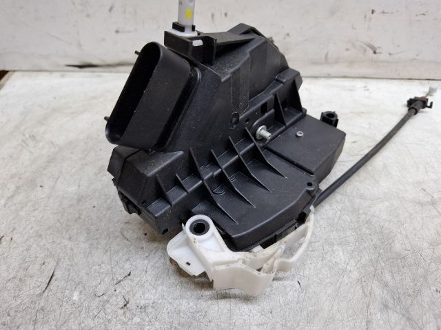 bontott FORD FOCUS III Bal hátsó Ajtózár