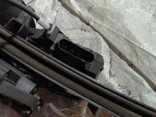 bontott FORD FOCUS III Bal hátsó Ajtózár