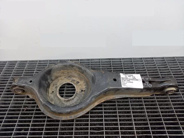 bontott FORD FOCUS III Bal hátsó Alsó Lengőkar