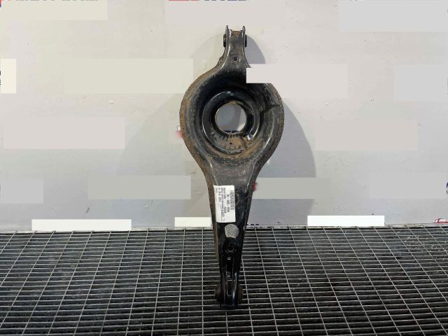 bontott FORD FOCUS III Bal hátsó Alsó Lengőkar