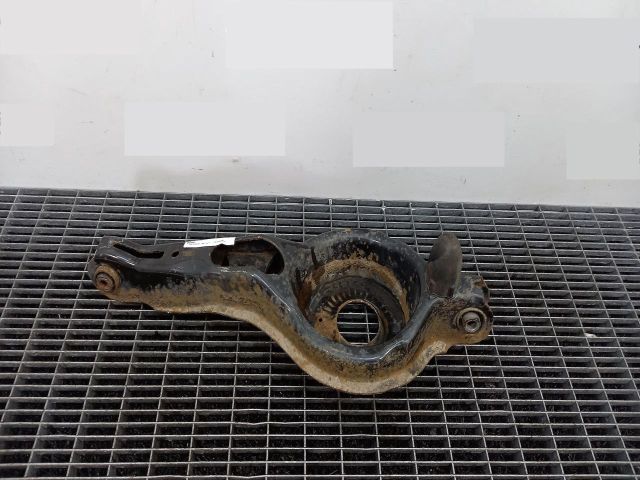 bontott FORD FOCUS III Bal hátsó Alsó Lengőkar