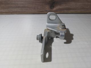 bontott FORD FOCUS III Bal hátsó Alsó Zsanér