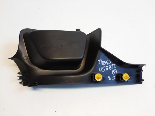 bontott FORD FOCUS III Bal hátsó Belső Küszöb Burkolat