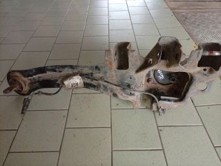 bontott FORD FOCUS III Bal hátsó Csonkállvány Kerékaggyal