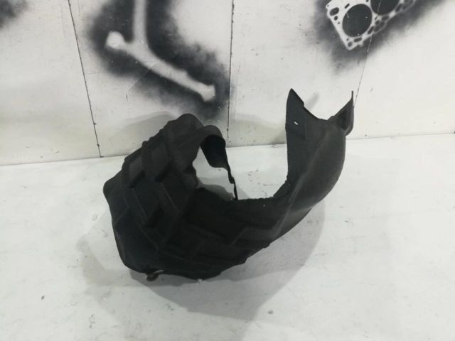 bontott FORD FOCUS III Bal hátsó Dobbetét (Kerékjárati, Műanyag)