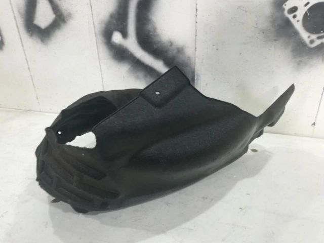 bontott FORD FOCUS III Bal hátsó Dobbetét (Kerékjárati, Műanyag)