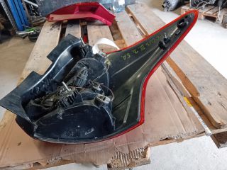 bontott FORD FOCUS III Bal Hátsó Lámpa