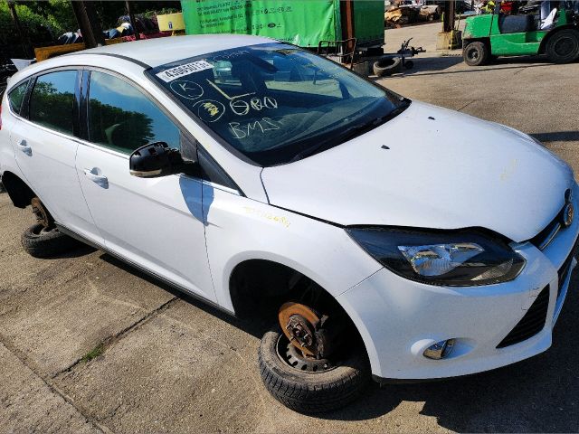 bontott FORD FOCUS III Bal hátsó Sárvédő