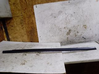 bontott FORD FOCUS III Bal hátsó Vízlehúzó Gumicsík