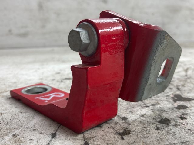 bontott FORD FOCUS III Bal hátsó Zsanér