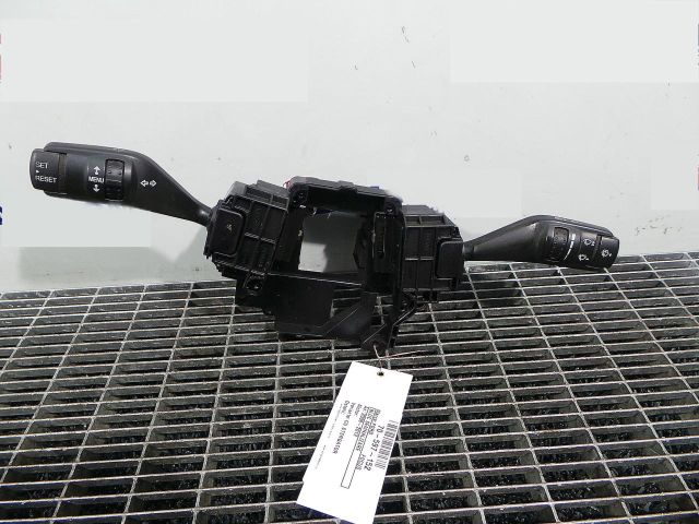 bontott FORD FOCUS III Bal Kormánykapcsoló Irányjelző