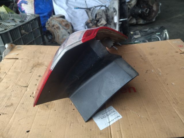 bontott FORD FOCUS III Bal Külső Hátsó Lámpa