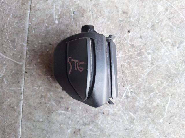 bontott FORD FOCUS III Bal Multikormány Kapcsoló