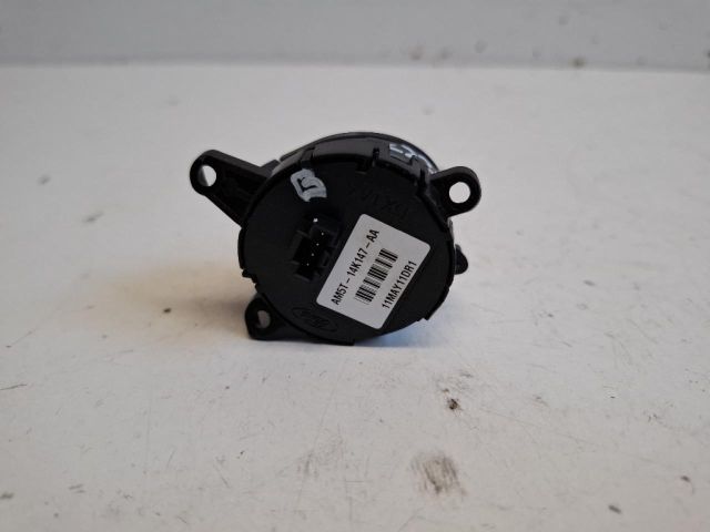 bontott FORD FOCUS III Bal Multikormány Kapcsoló