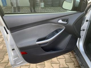 bontott FORD FOCUS III Bal Napellenző