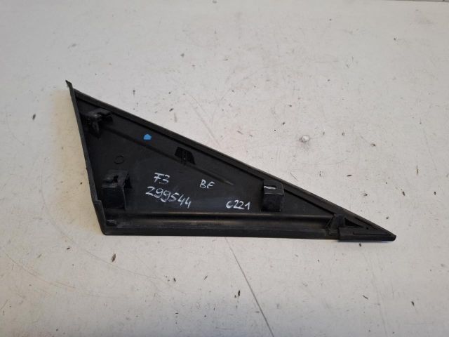 bontott FORD FOCUS III Bal Visszapillantó Tükör Előtti Burkolat