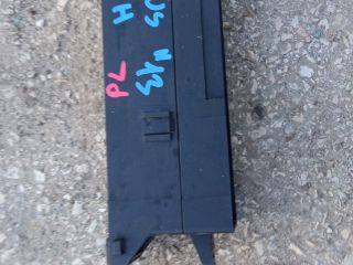 bontott FORD FOCUS III Biztosítéktábla Csomagtér