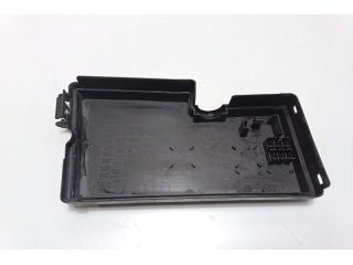 bontott FORD FOCUS III Biztosítéktábla Fedél