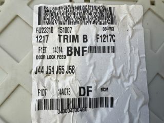 bontott FORD FOCUS III Biztosítéktábla Utastér