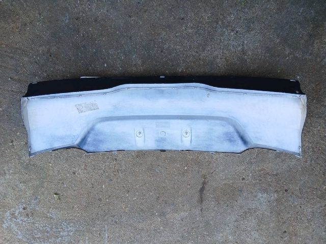 bontott FORD FOCUS III Csomagtérajtó Burkolat (Részeivel)